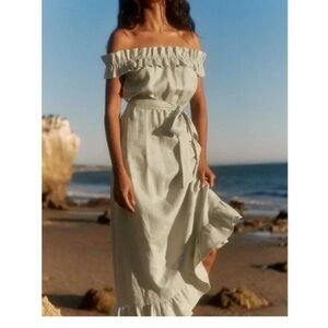Reformation Sycamore Midi Dress Dried Herbs
L 100% linen off the shoulder